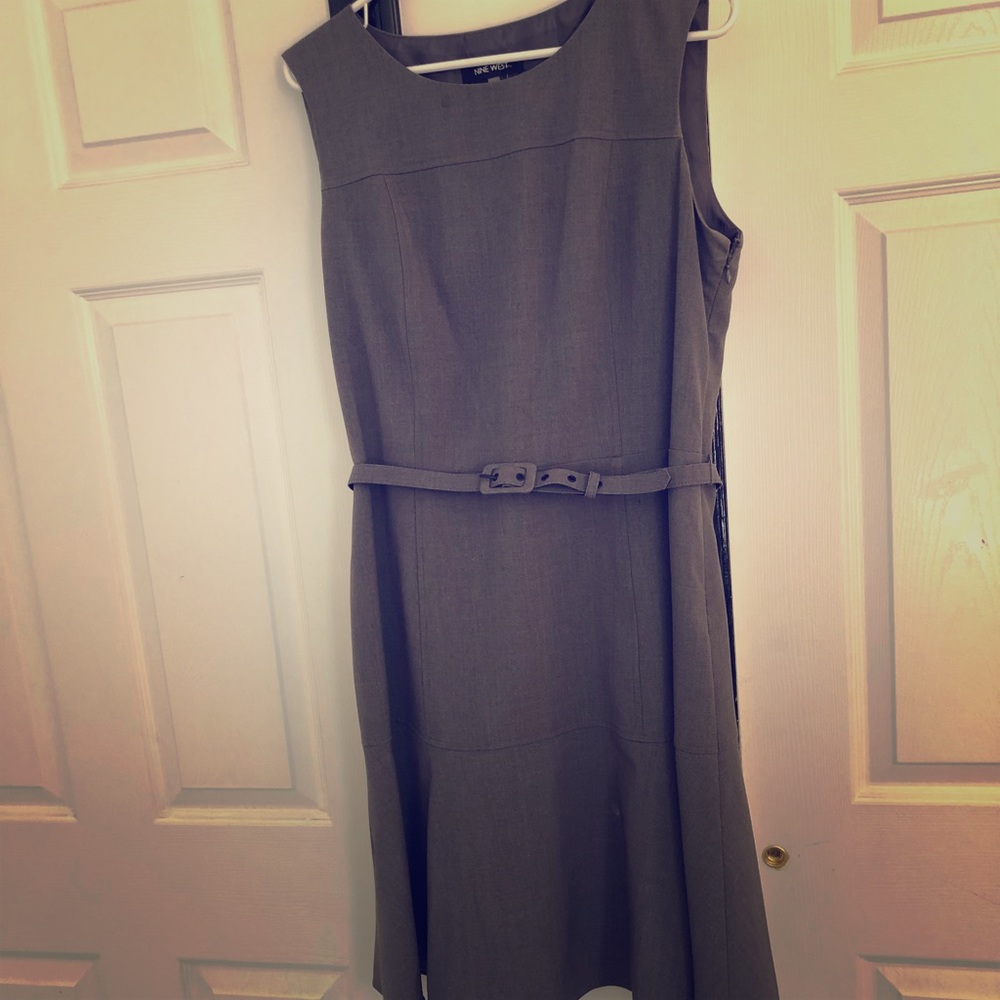 Nine West Gray Dress w/ Belt